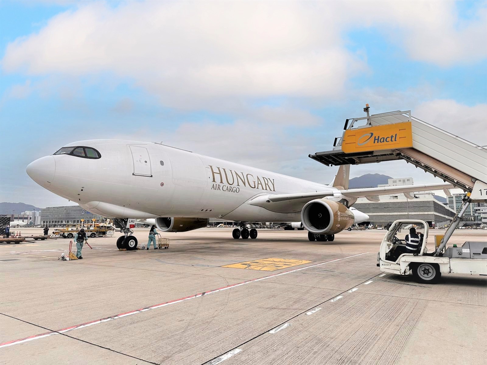 202502 Hungary Airline 1 Retouched